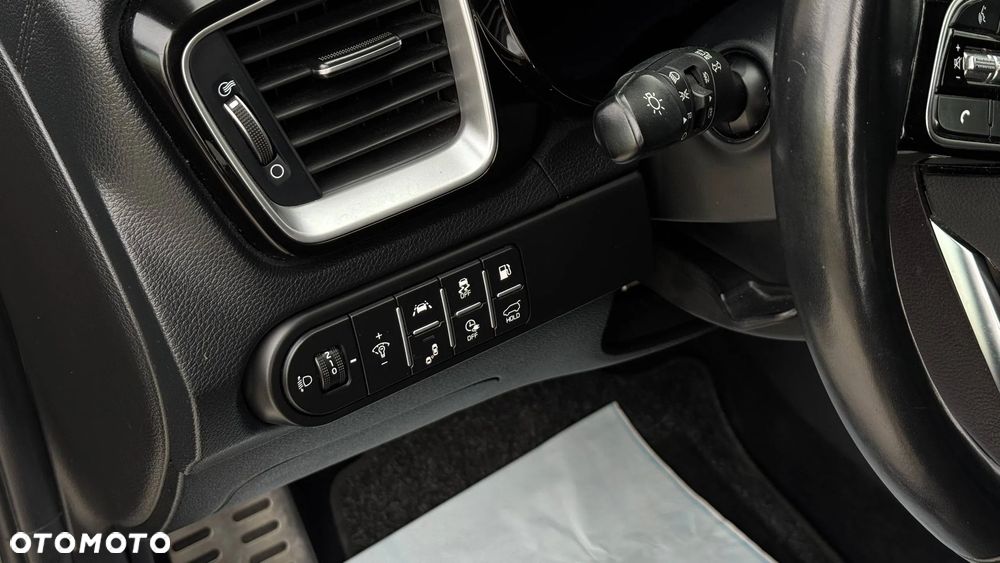 Kia XCeed - 18