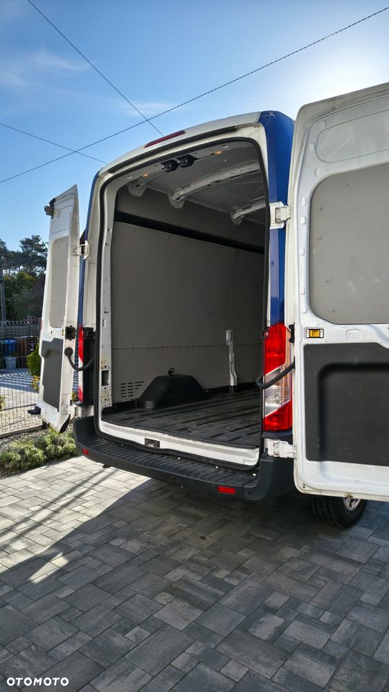Ford Transit - 9