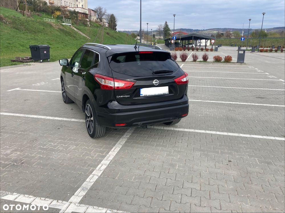 Nissan Qashqai 1.6 DIG-T Tekna+ - 4