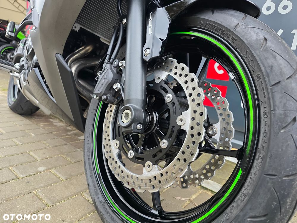 Kawasaki Ninja - 27