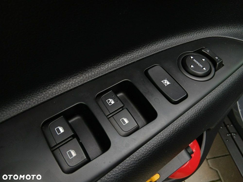 Kia Stonic - 18