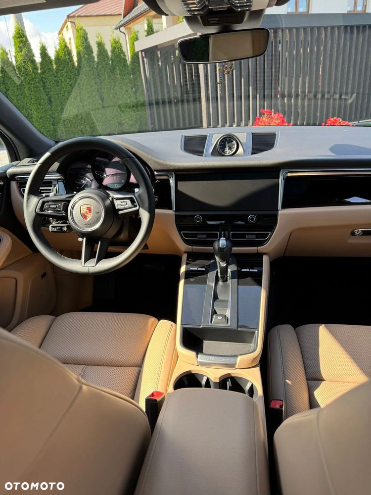 Porsche Macan Standard - 17