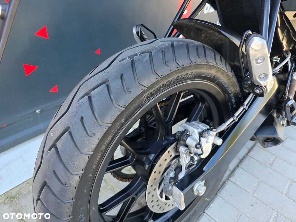 Aprilia Tuono - 9