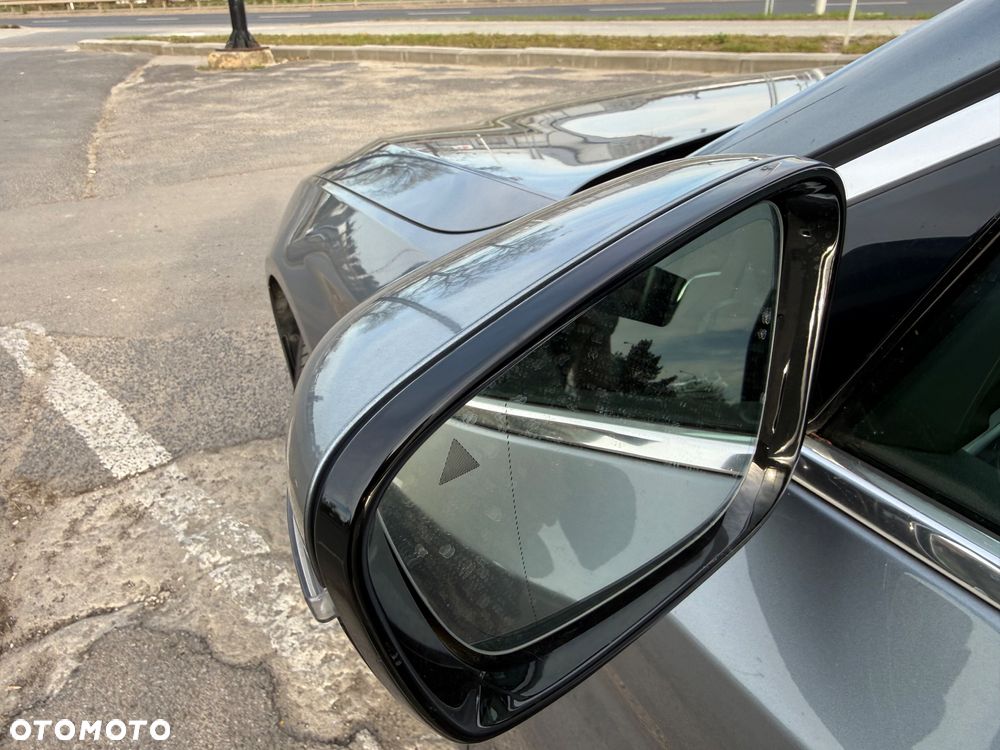 BMW Seria 5 530i Luxury Line - 11