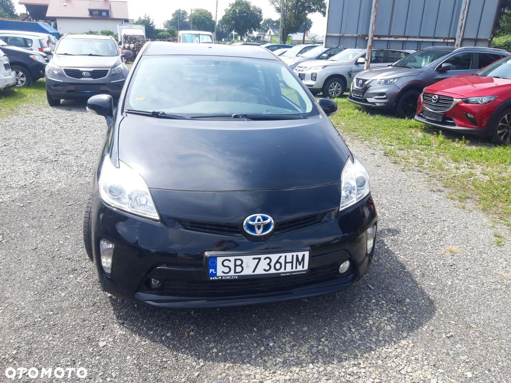 Toyota Prius (Hybrid) - 23