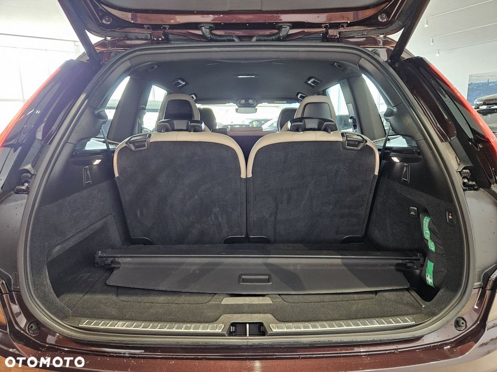 Volvo XC 90 - 38