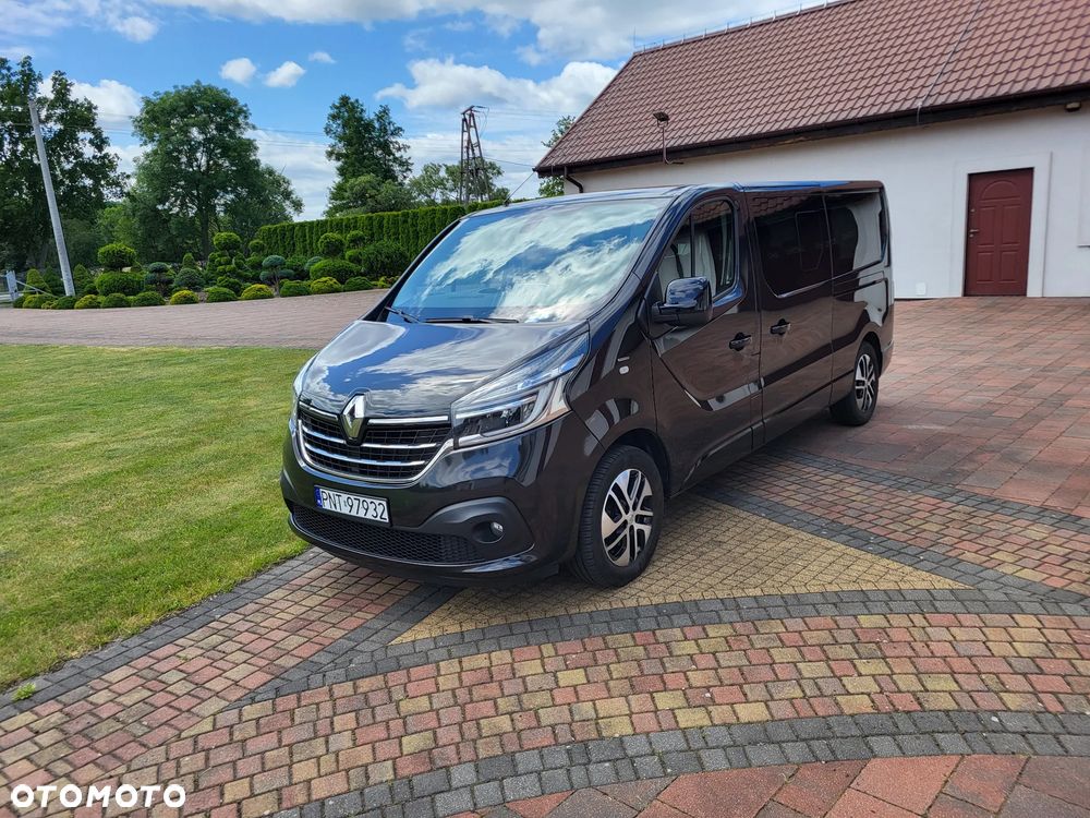 Renault Trafic Grand 2.0 dCi EDC - 11