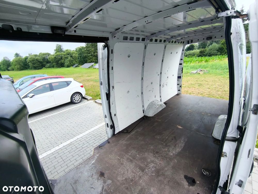 Iveco DAILY - 25