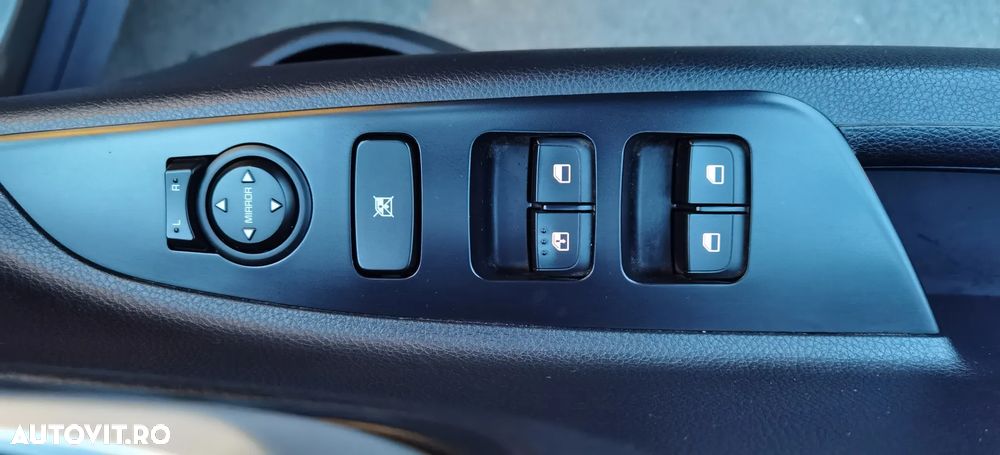 Kia Stonic 1.4 GSL Urban - 22