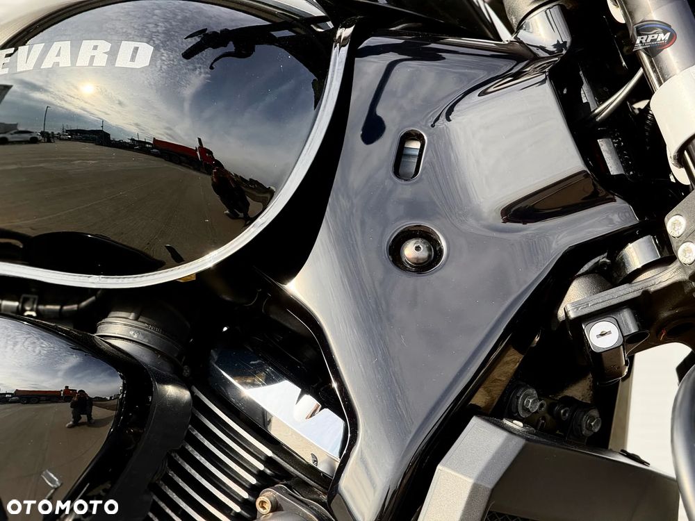 Suzuki Boulevard - 24