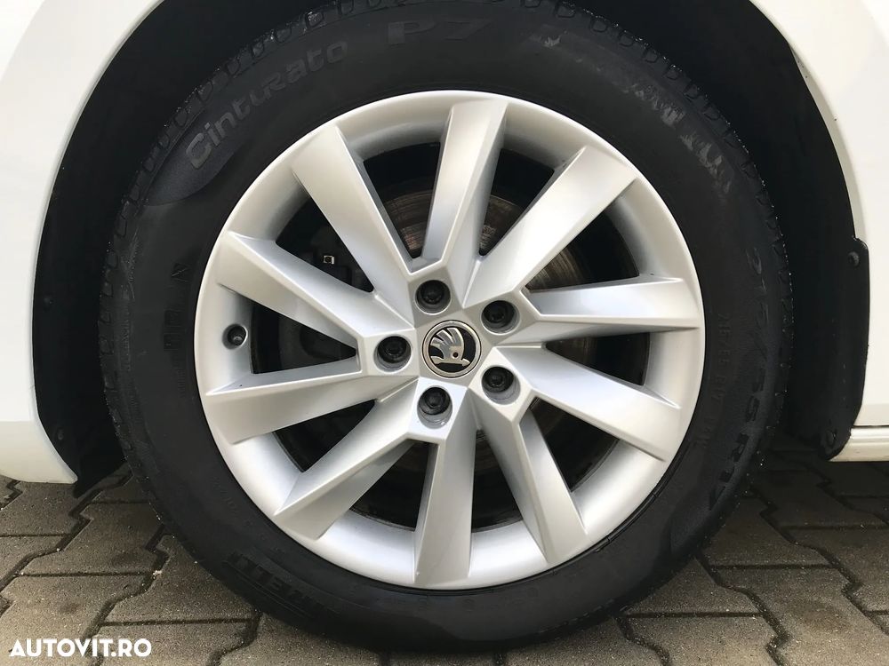 Skoda Superb 2.0 TDI 4X4 DSG Style - 40