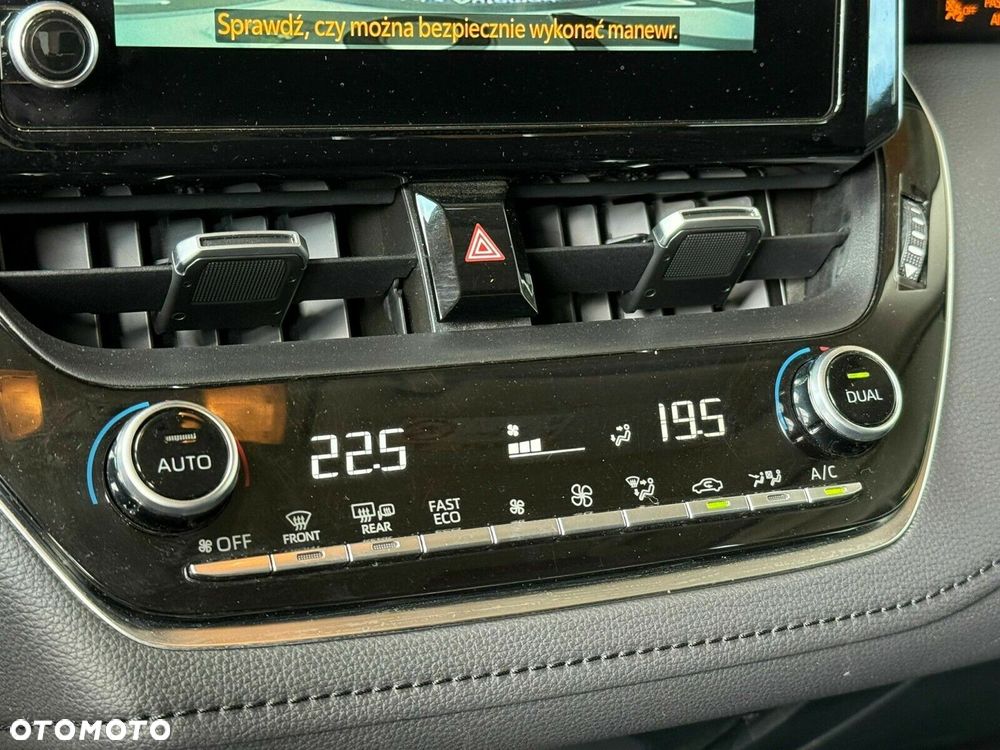 Toyota Corolla - 23