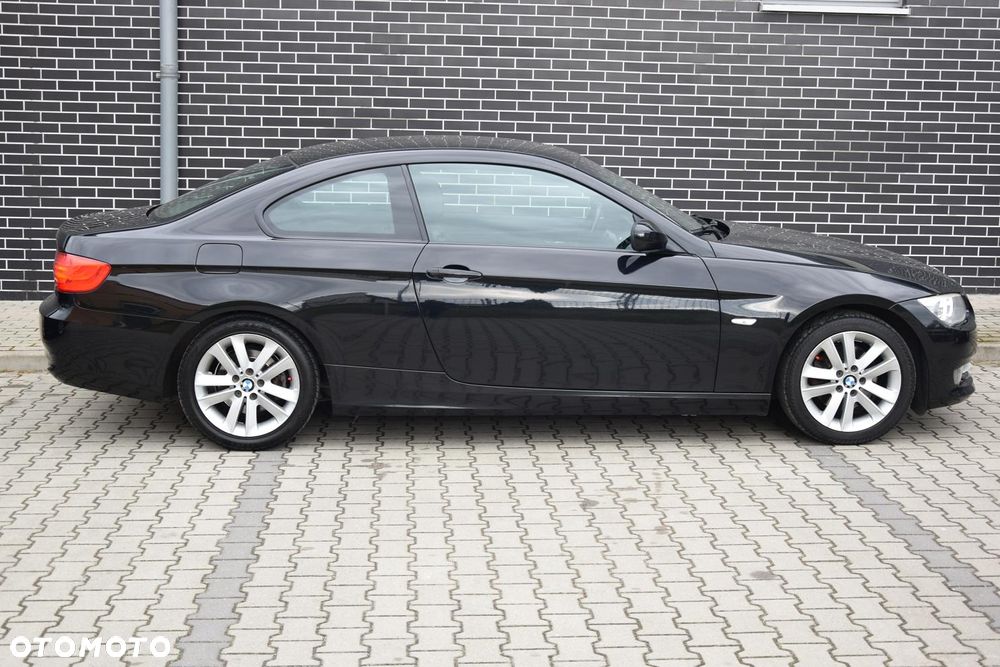 BMW Seria 3 320d M Sport Edition - 5