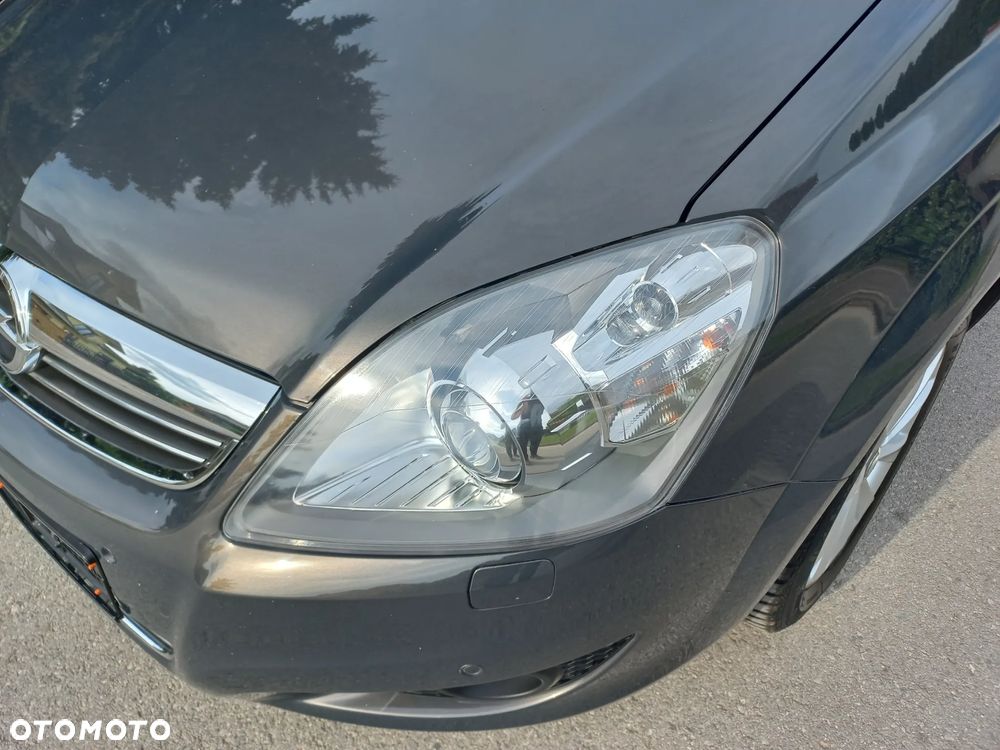 Opel Zafira 1.8 Innovation 110 Jahre - 4