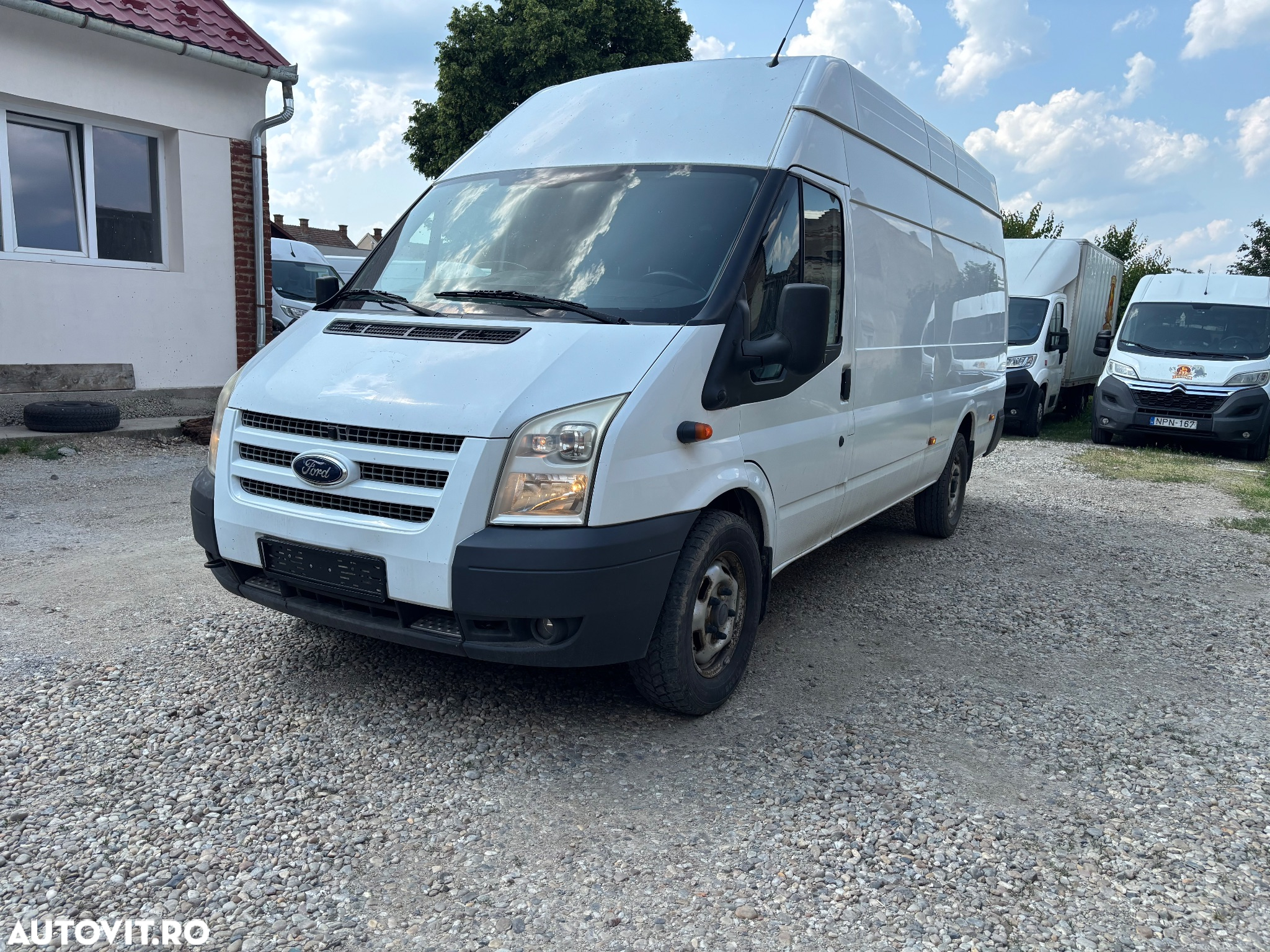 Ford 350 LWB Jumbo - 3