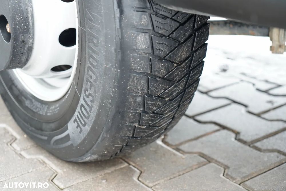 Iveco DAILY 70-180 / BASCULATOR SPATE 2.8 M / MTA: 7.0 T / BLOCARE PUNȚI / DUBLU / HI-MATIC - 23