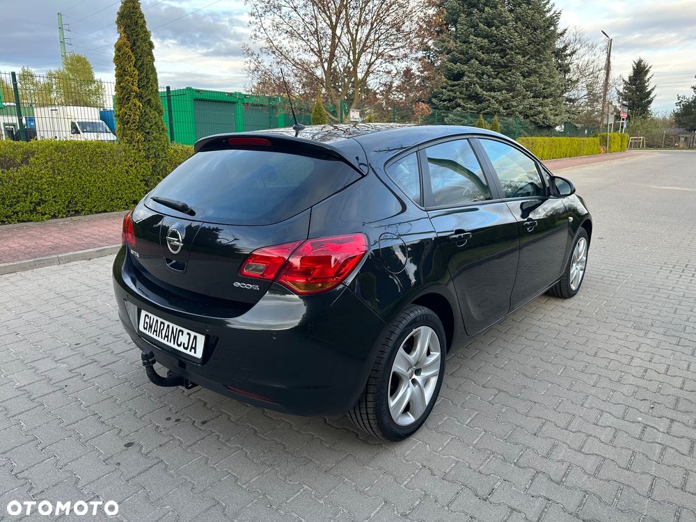 Opel Astra 1.4 EcoFLEX 150 Jahre - 8