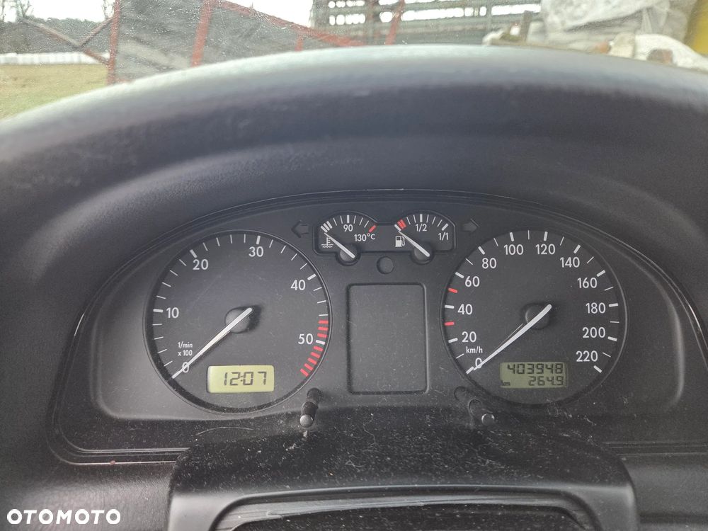 Volkswagen Passat 1.9 TDI - 15