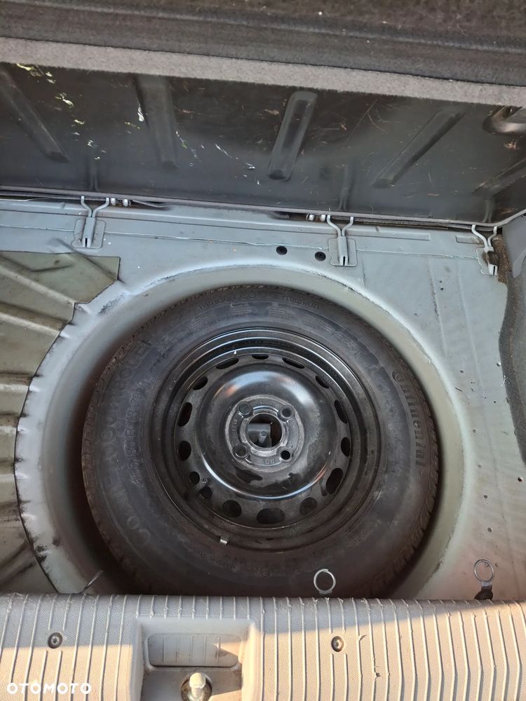 Opel Corsa 1.2 16V - 10