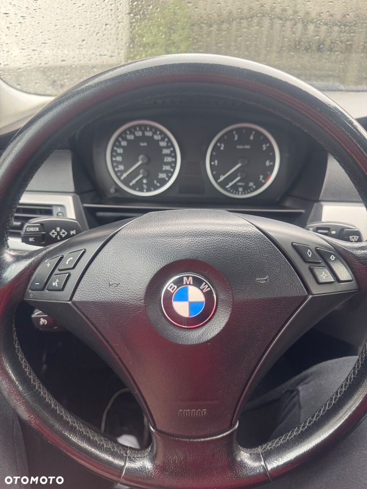 BMW Seria 5 520i - 12