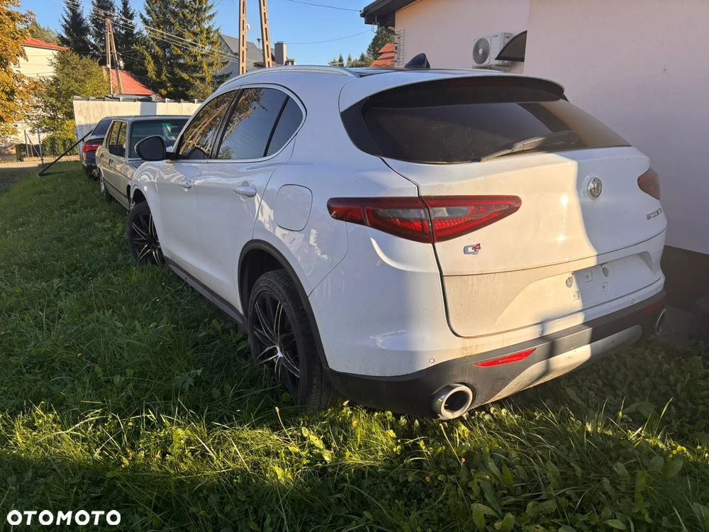 Alfa Romeo Stelvio 2.0 Turbo Sprint Q4 - 9