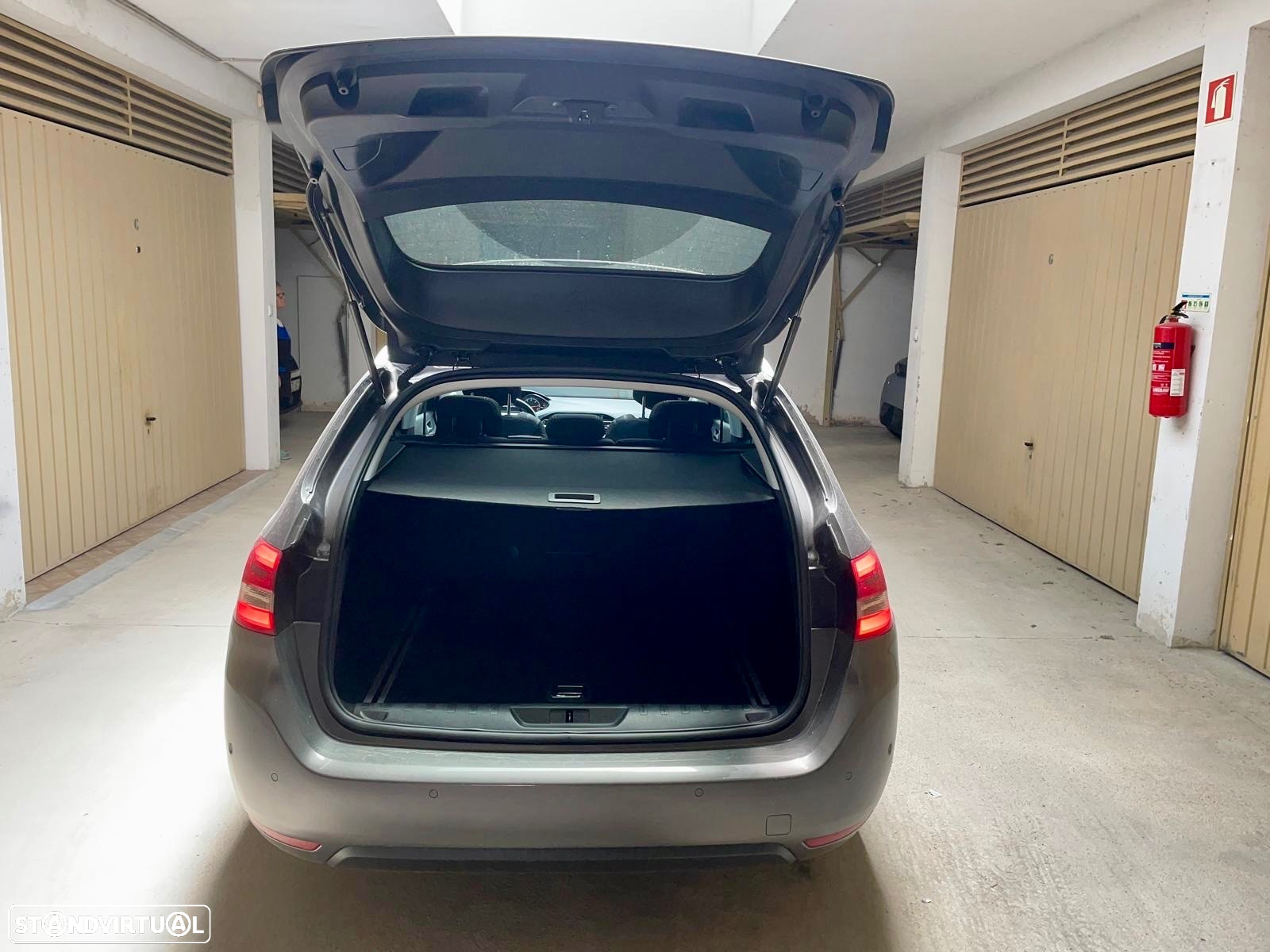 Peugeot 308 SW 1.5 BlueHDi Active - 8