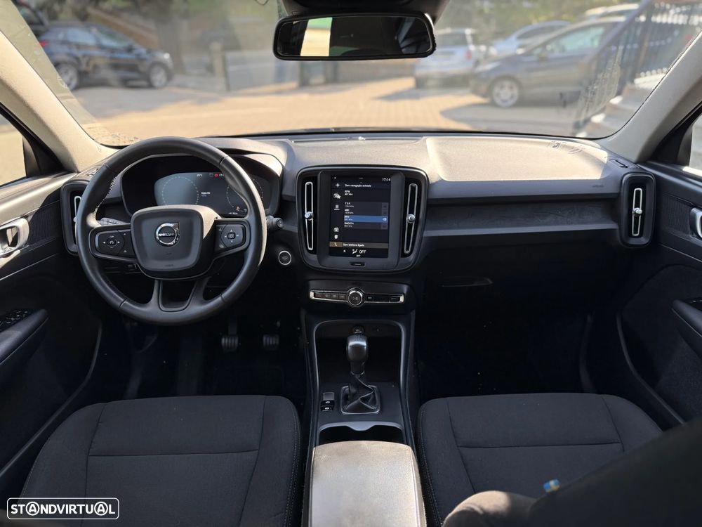 Volvo XC 40 1.5 T2 Momentum - 25