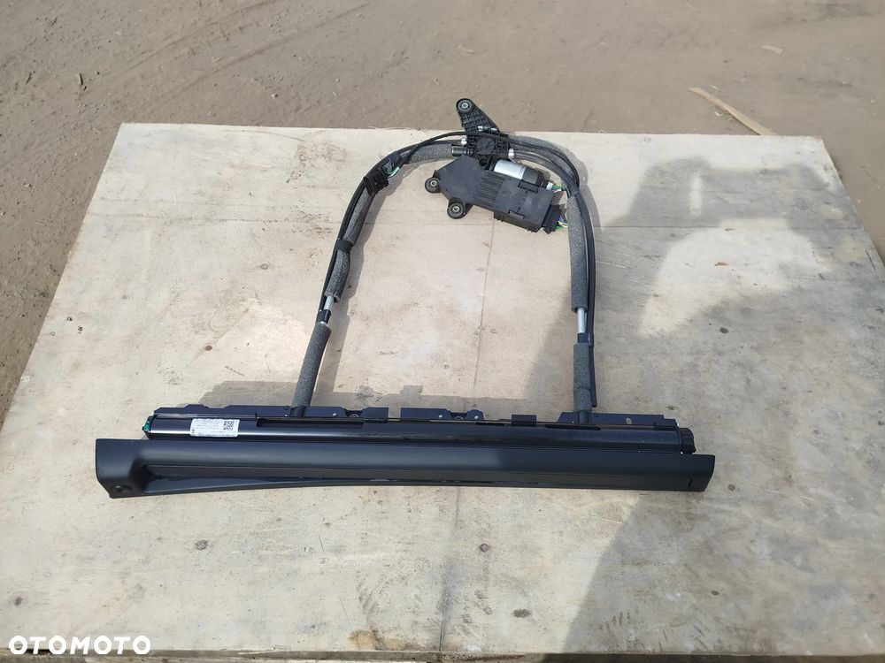 Maserati Levante roleta żaluzja drzwi lewa lewy lewych tył tylnych Mazowieckie Warszawa - 1