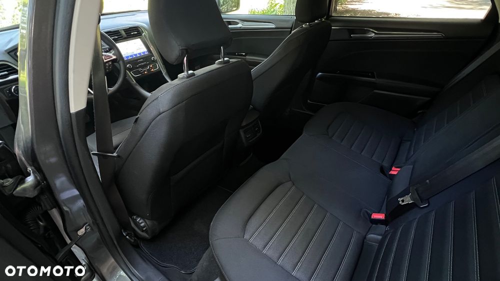 Ford Mondeo - 18