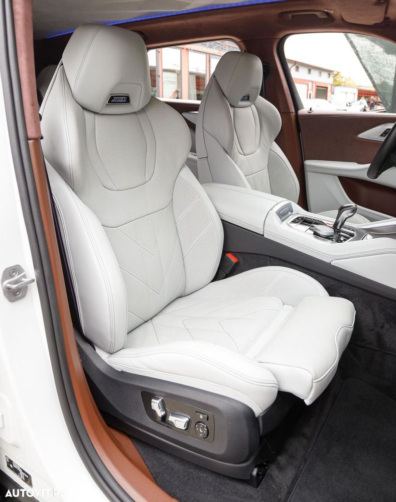 BMW XM 50e - 20