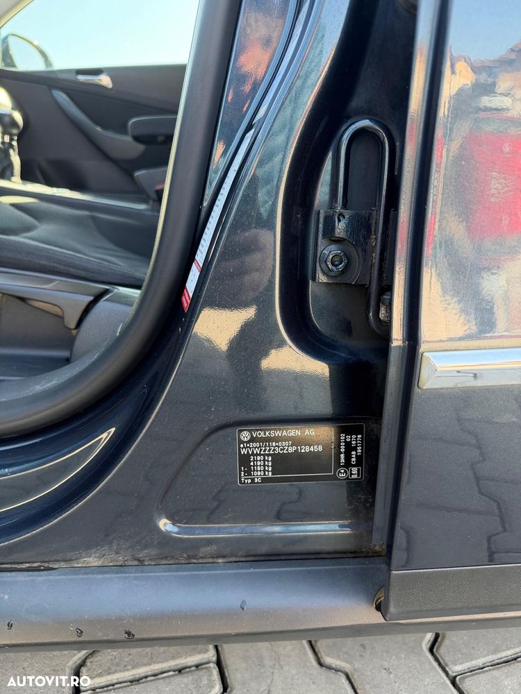 Volkswagen Passat 2.0TDI Highline DPF 4Motion - 4