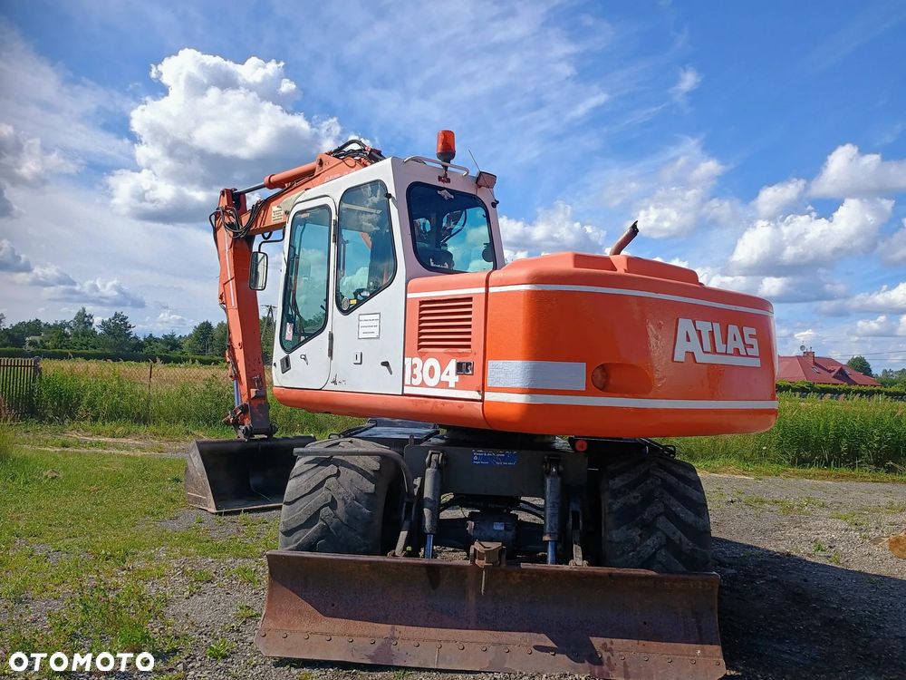 Atlas 1304 - 3