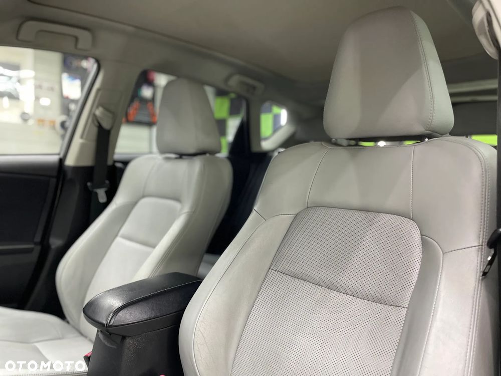 Toyota Auris - 29