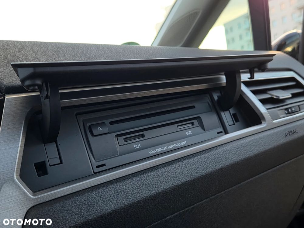 Volkswagen Touran 1.6 TDI SCR (BlueMotion Technology) Comfortline - 40