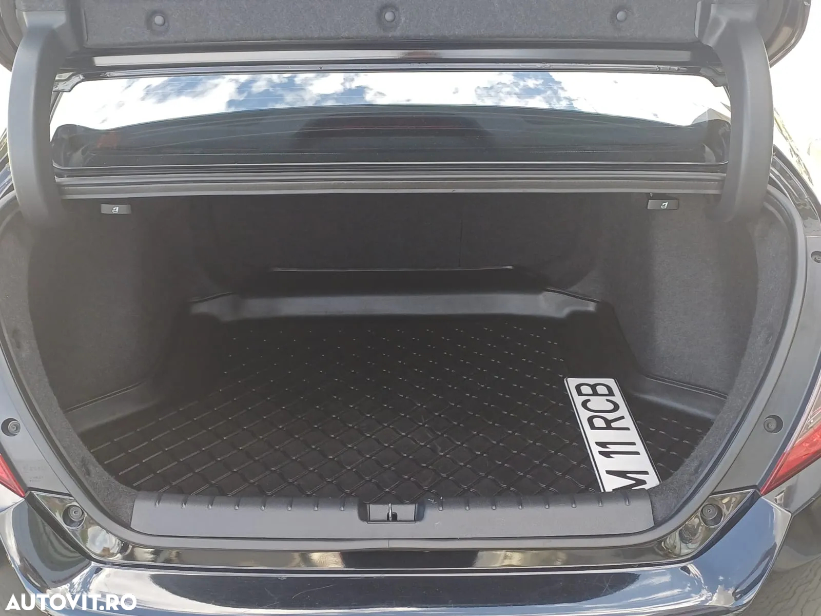 Honda Civic Sedan 1.5 VTEC Turbo Elegance Navi - 6