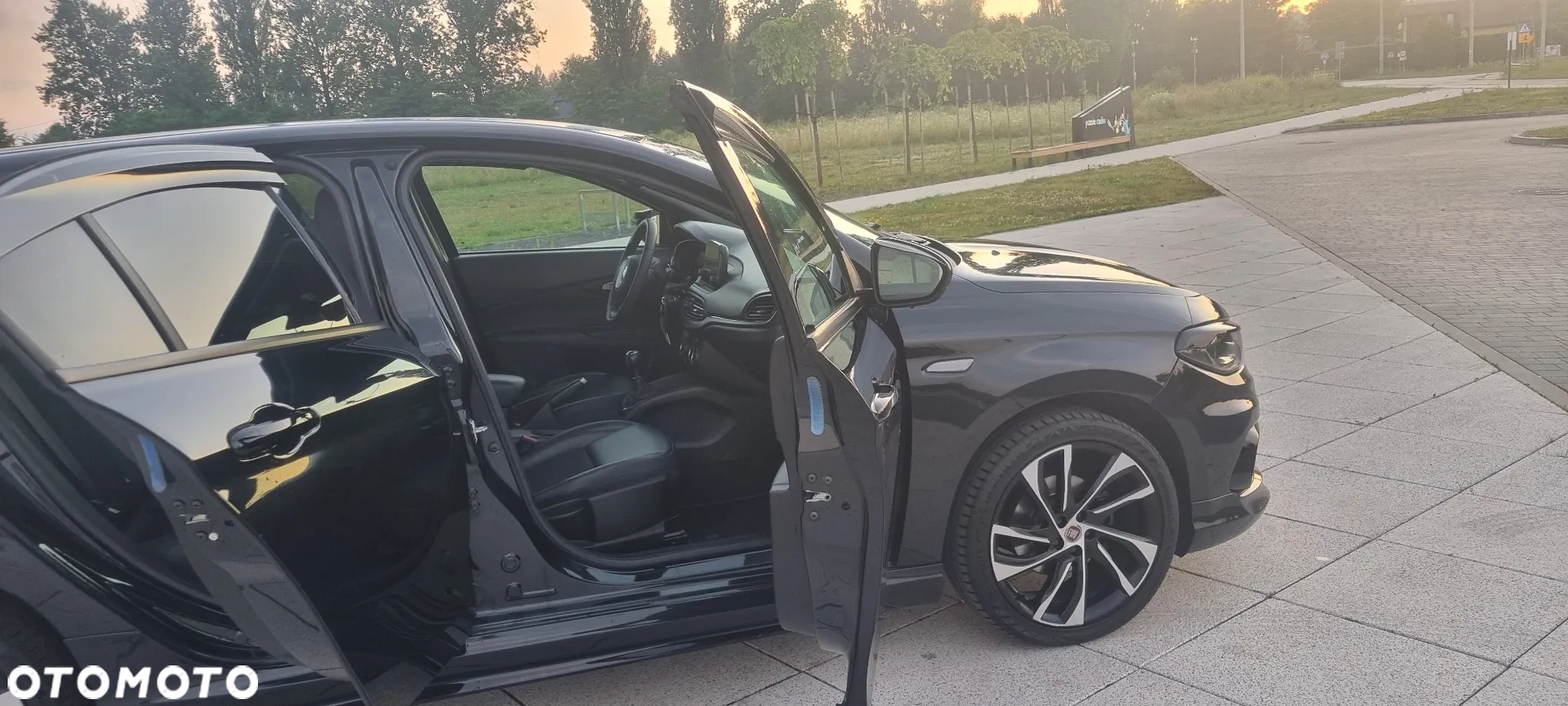 Fiat Tipo 1.4 T-Jet 16v Sport - 23