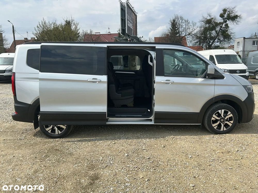 Volkswagen Caravelle - 9