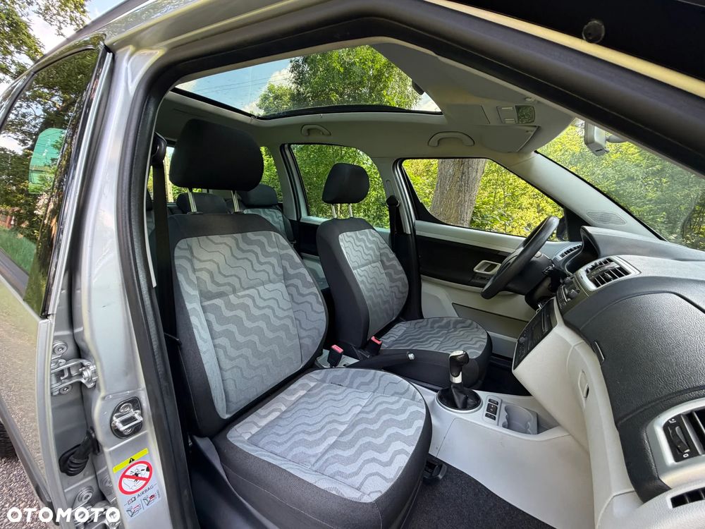 Skoda Roomster 1.6 16V Comfort PLUS EDITION - 27