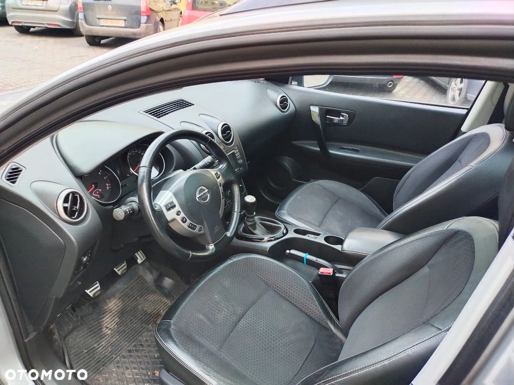 Nissan Qashqai 2.0 lounge - 7