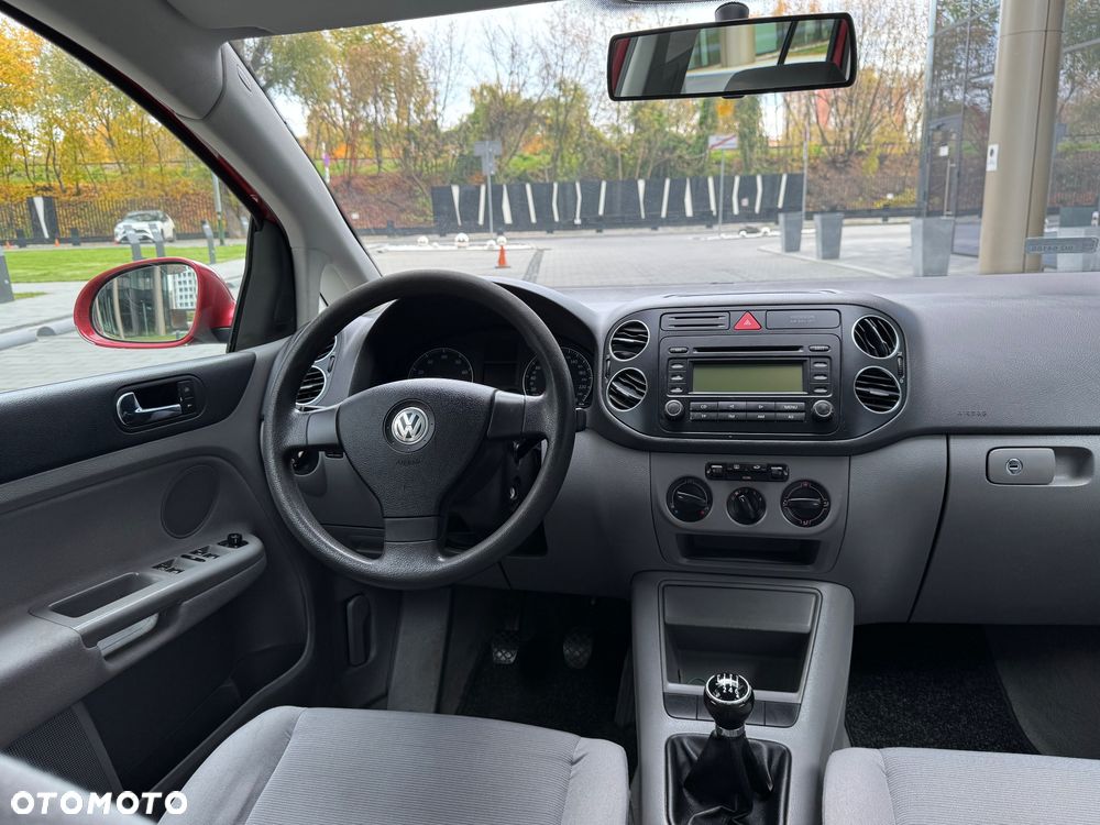Volkswagen Golf - 10