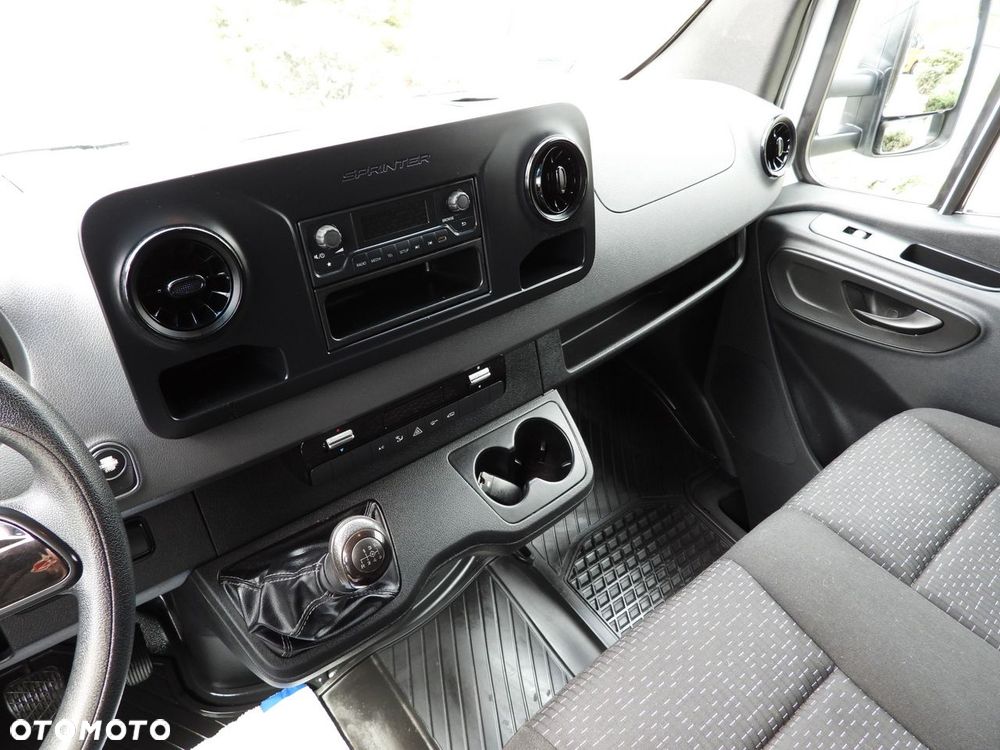 Mercedes-Benz SPRINTER 316 PLANDEKA WINDA 8 PALET WEBASTO TEMPOMAT KLIMATYZACJA  160KM - 31