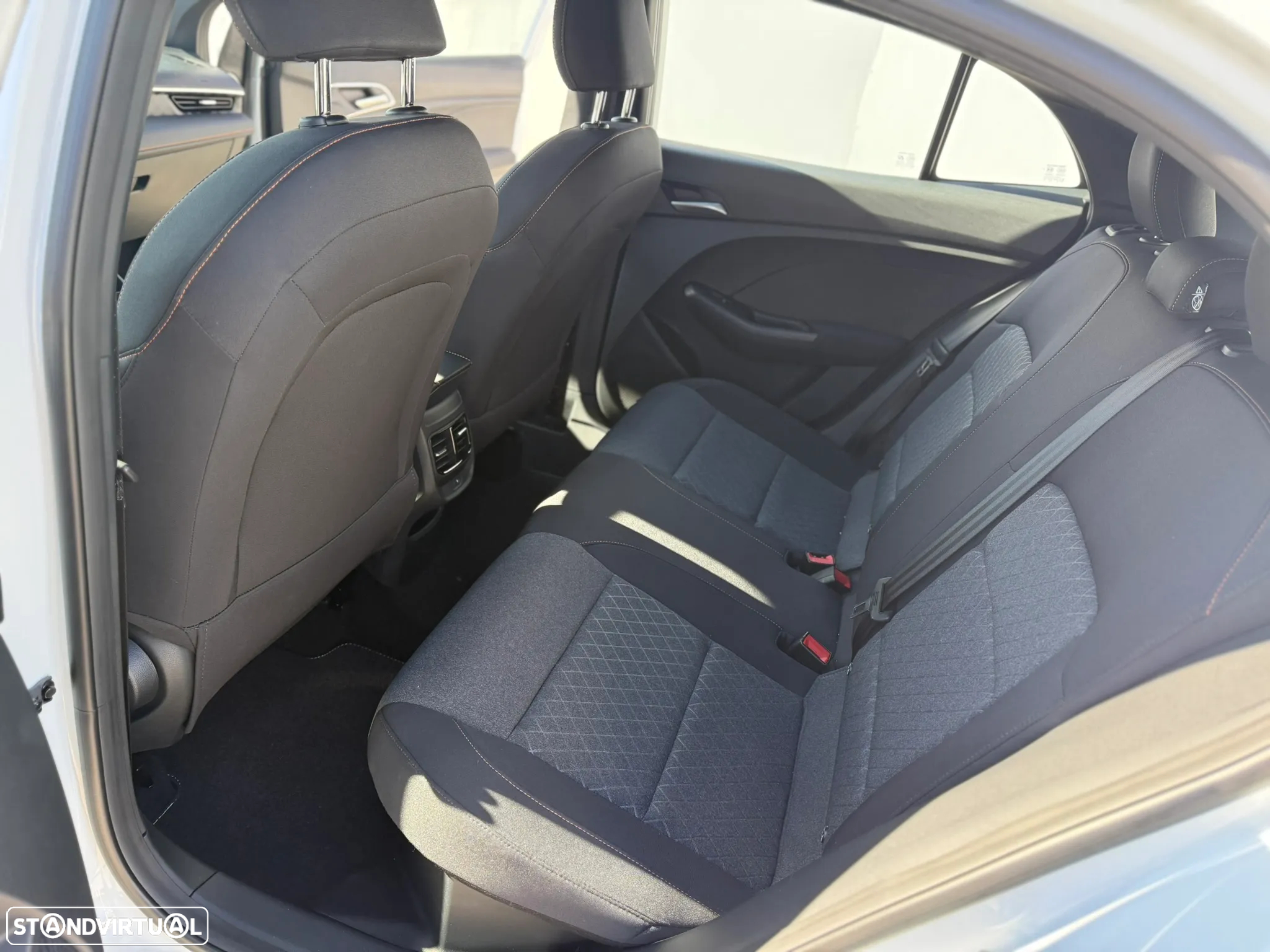 MG MG3 1.5 L Hybrid+ Comfort - 33