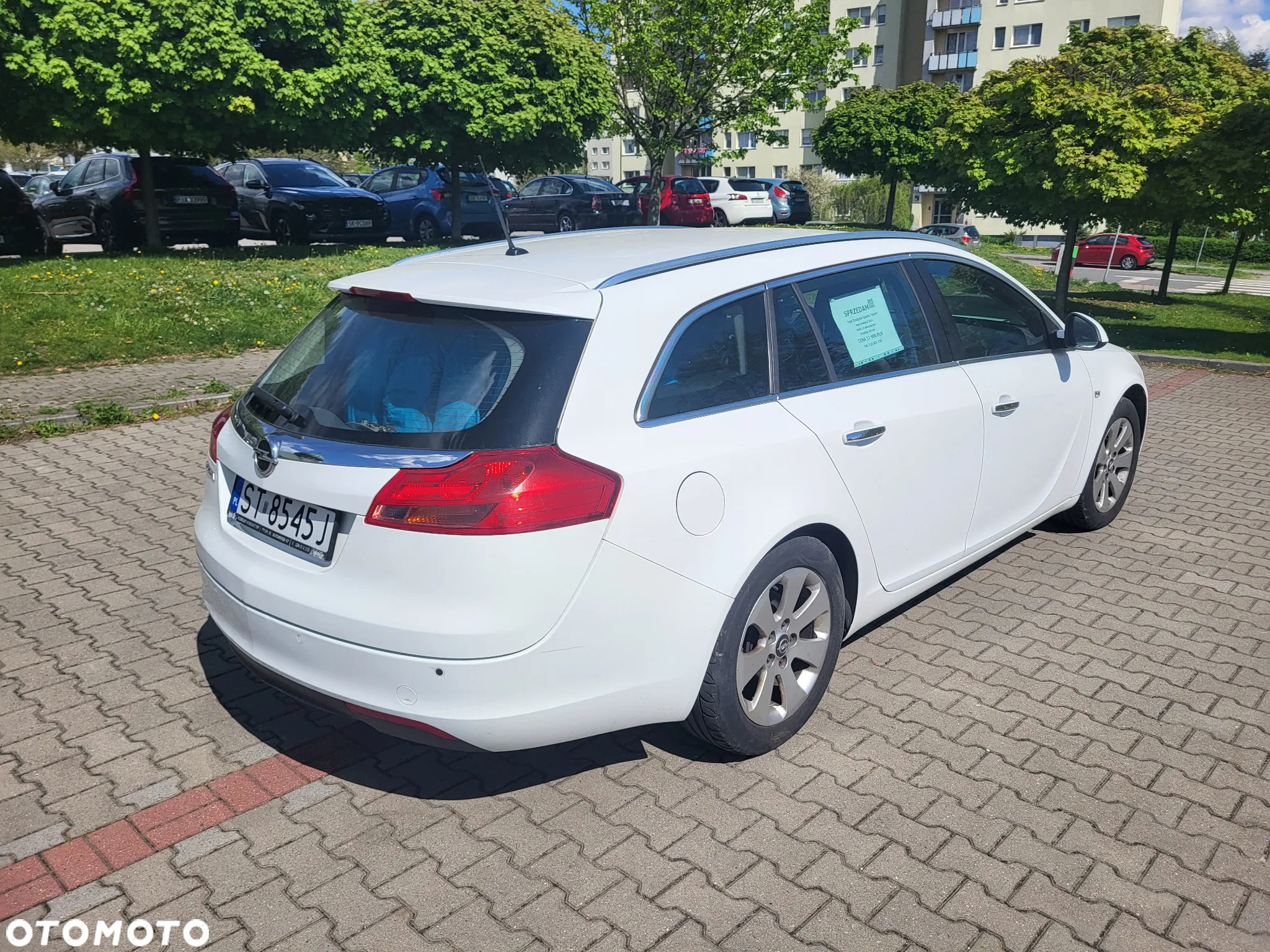 Opel Insignia 1.6 - 10