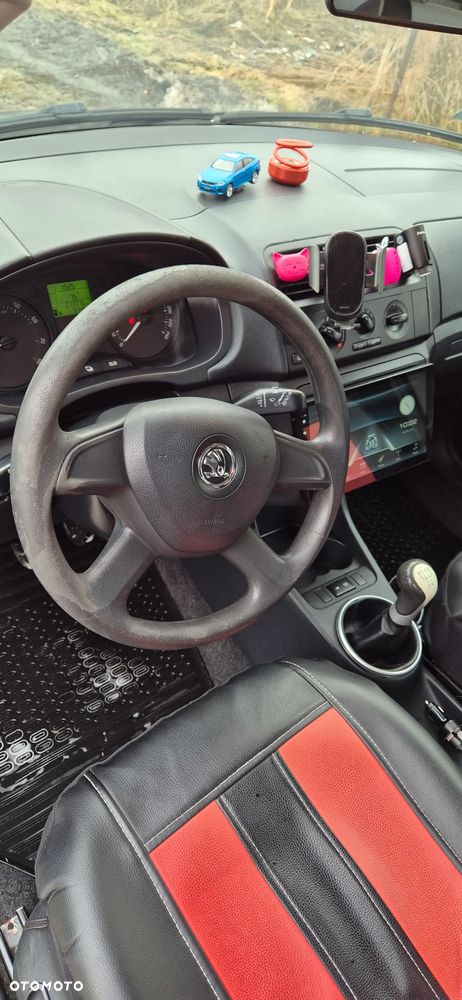 Skoda Fabia - 12