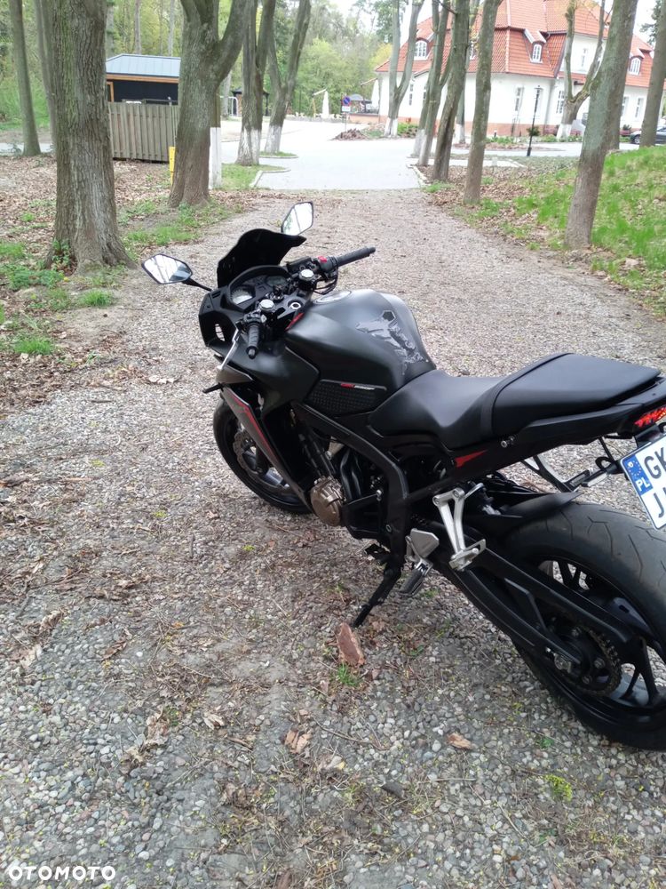 Honda CBF - 8