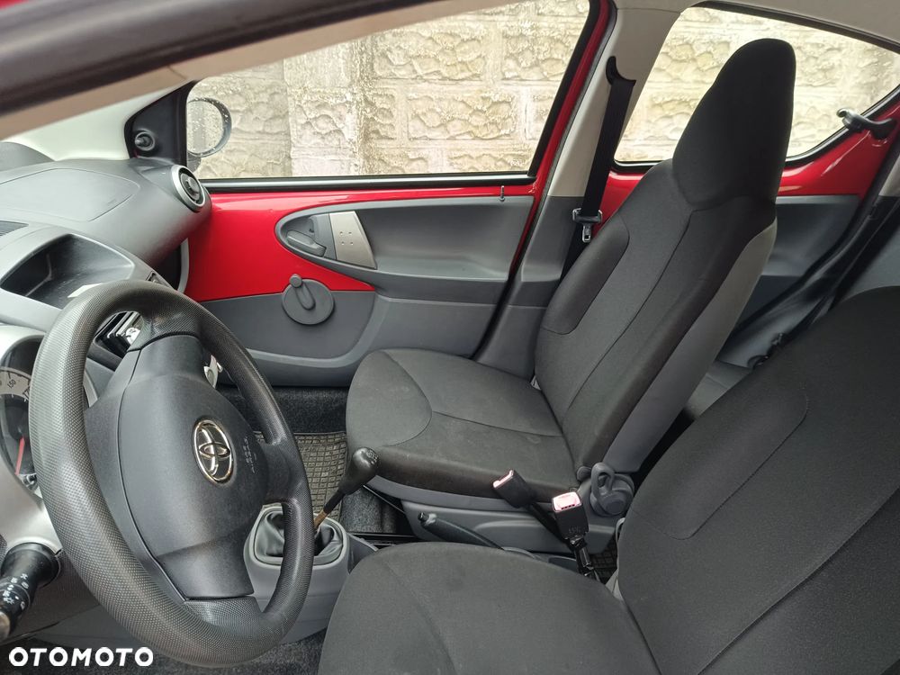 Toyota Aygo - 6