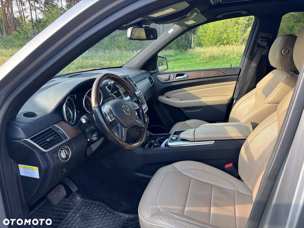 Mercedes-Benz ML 350 BlueTEC 4-Matic - 10