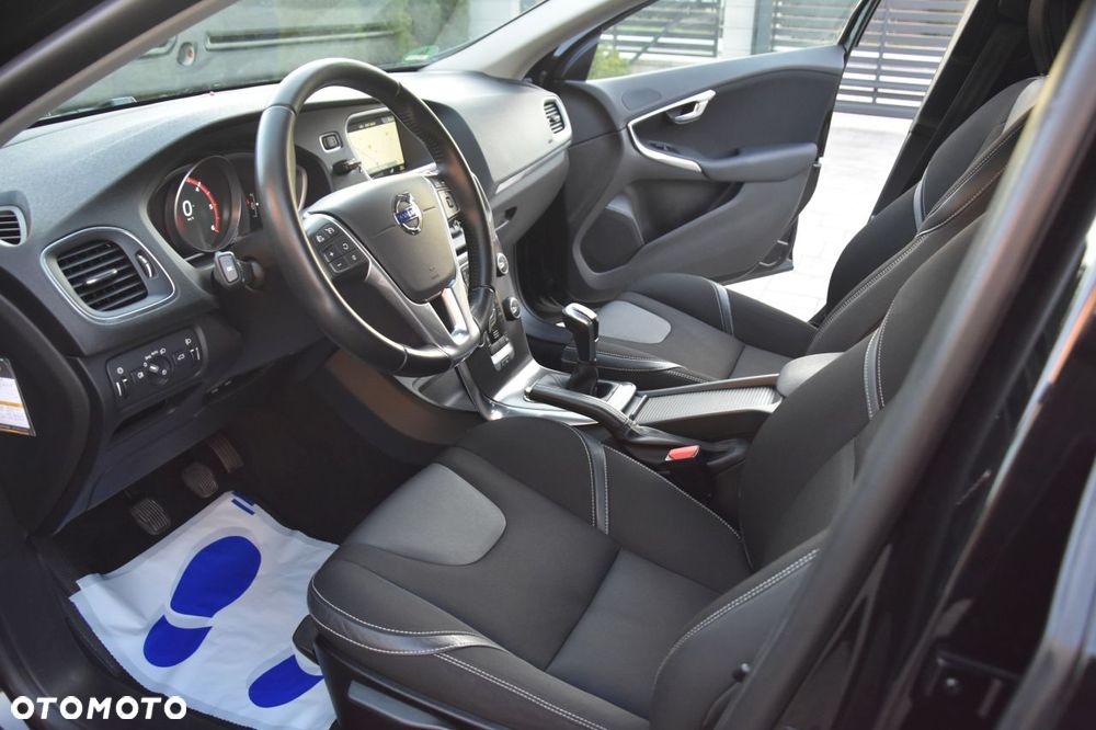 Volvo V40 D2 Drive-E Momentum - 18