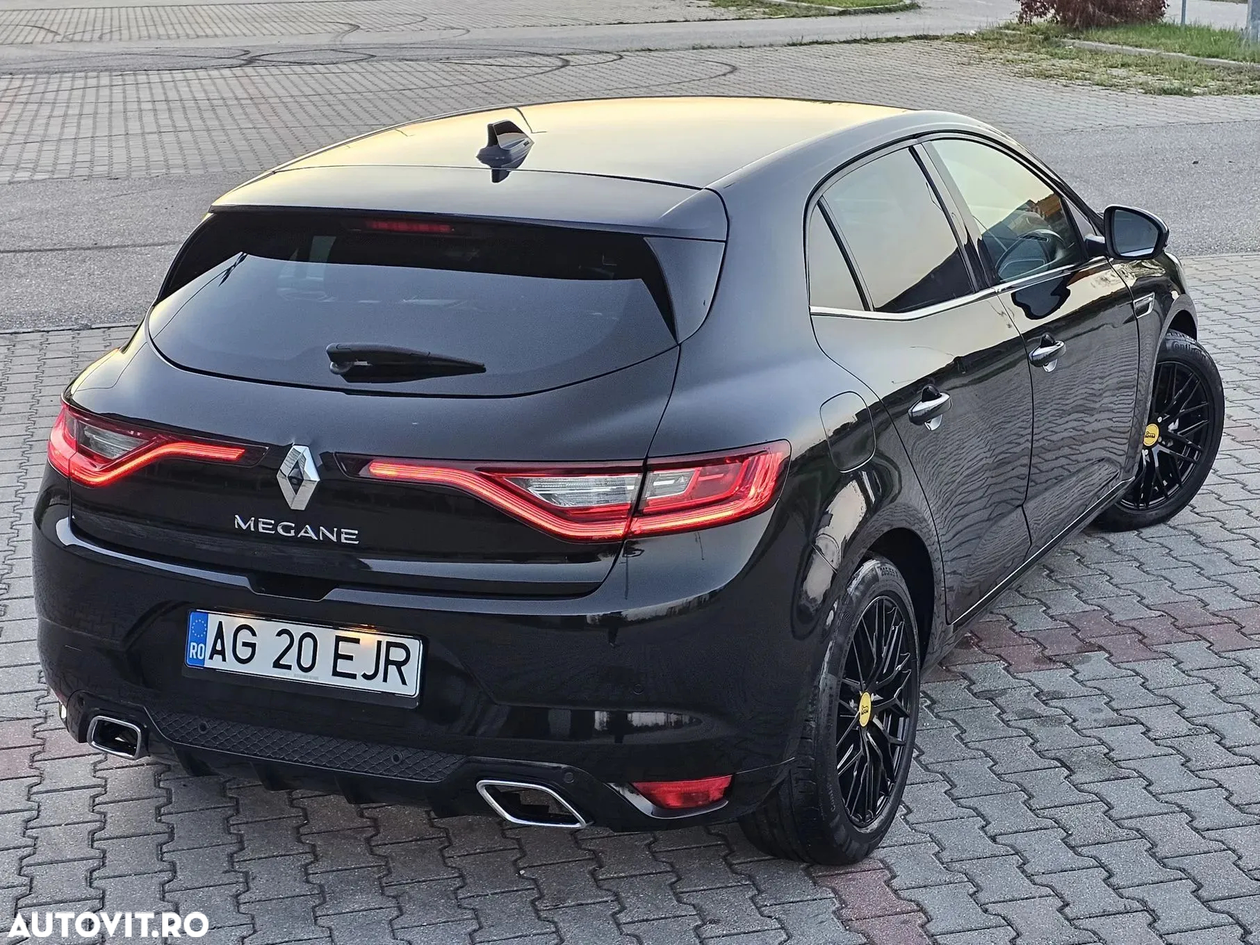 Renault Megane ENERGY dCi 130 BOSE EDITION - 2