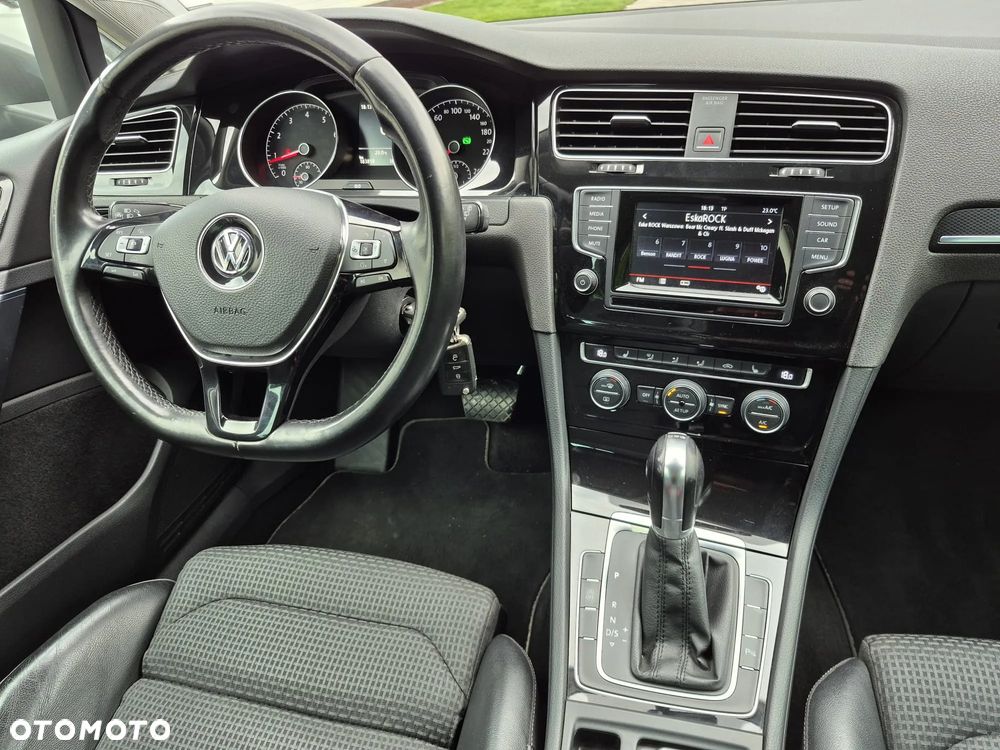 Volkswagen Golf 1.4 TSI BMT Highline DSG - 19